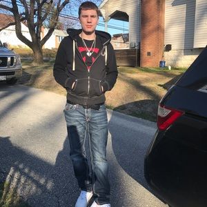 Meet your Posher, Cameron